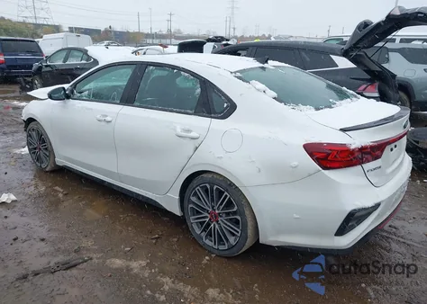 2021 Kia Forte Gt z USA, uszkodzony, nr VIN 3KPF44AC5ME372073